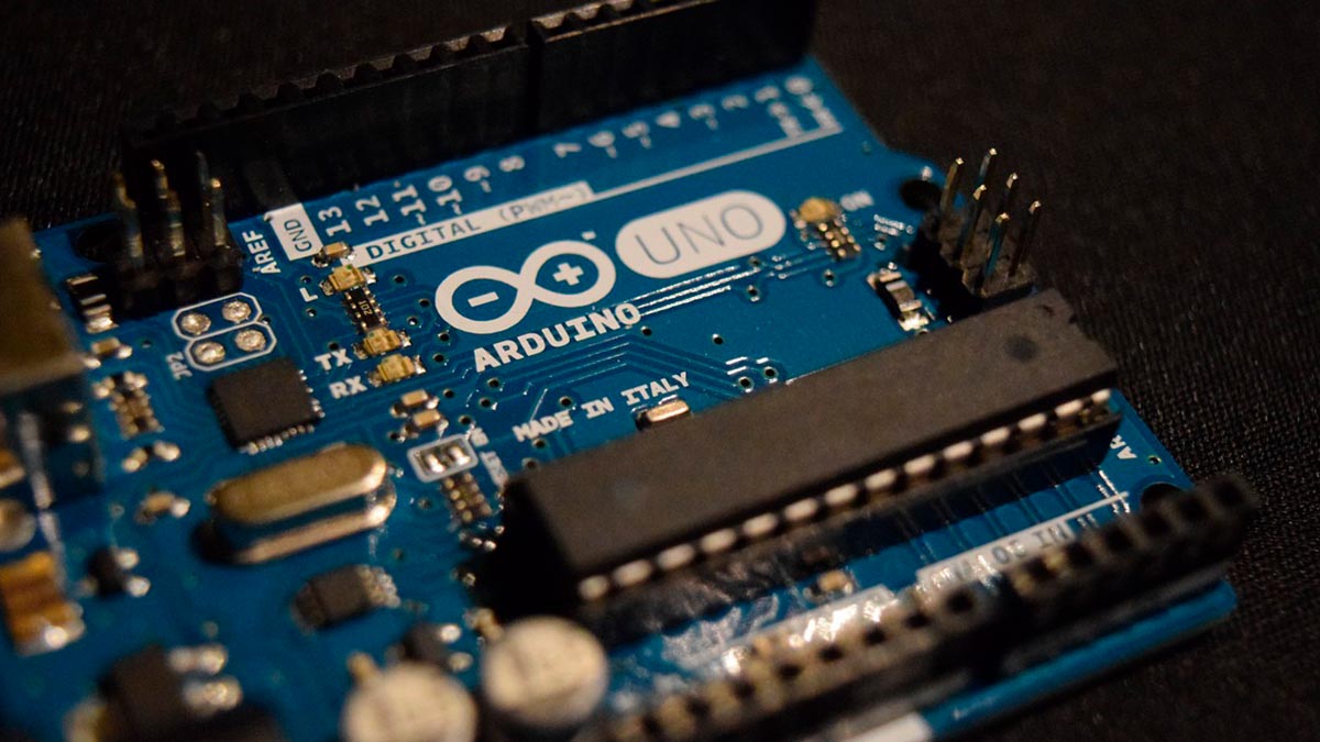 ¿Qué son los dispositivos IOT? 5 ejemplos de su aplicación en la industria