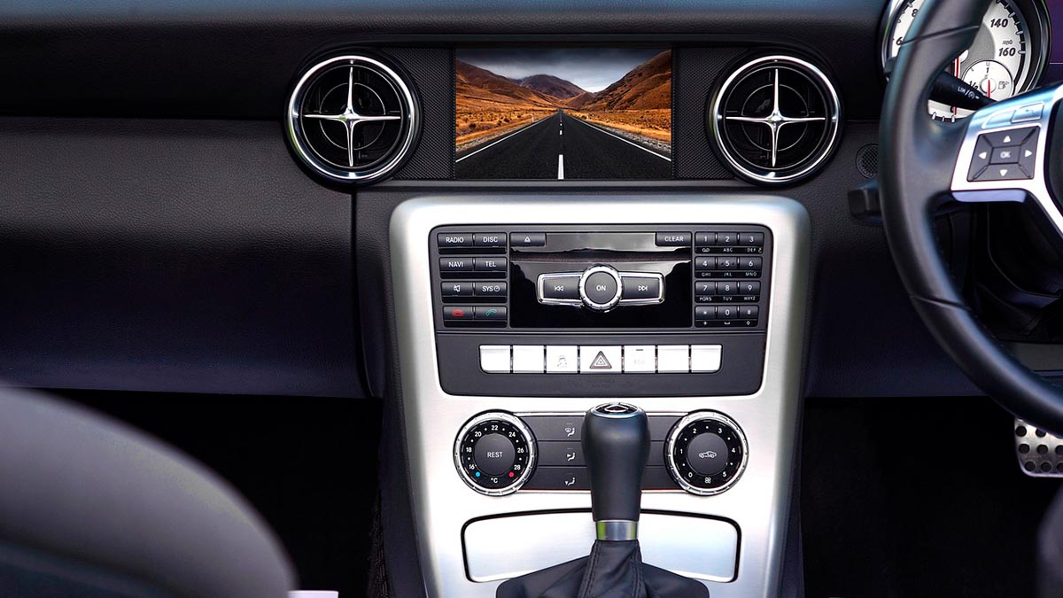¿Qué es un coche conectado y cómo impacta la vida de las personas?