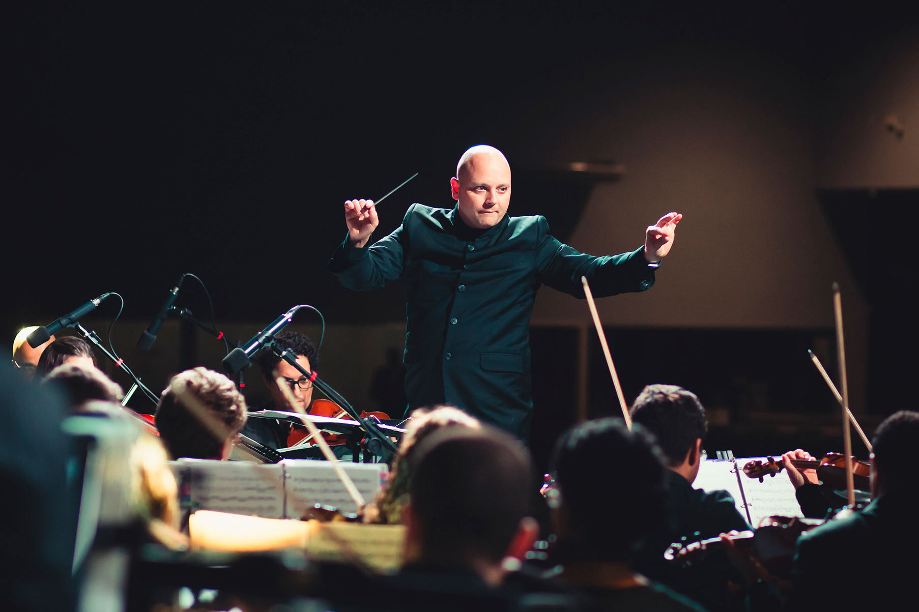 How AI is revolutionising the Classical Music industry: An analysis of the musical AI by Aiva Technologies