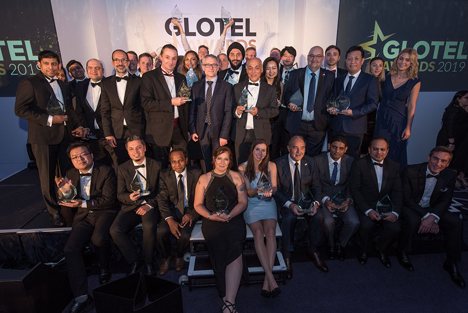 Telefónica recibe el premio de empresa líder en IA en los GLOTEL Awards gracias a Aura