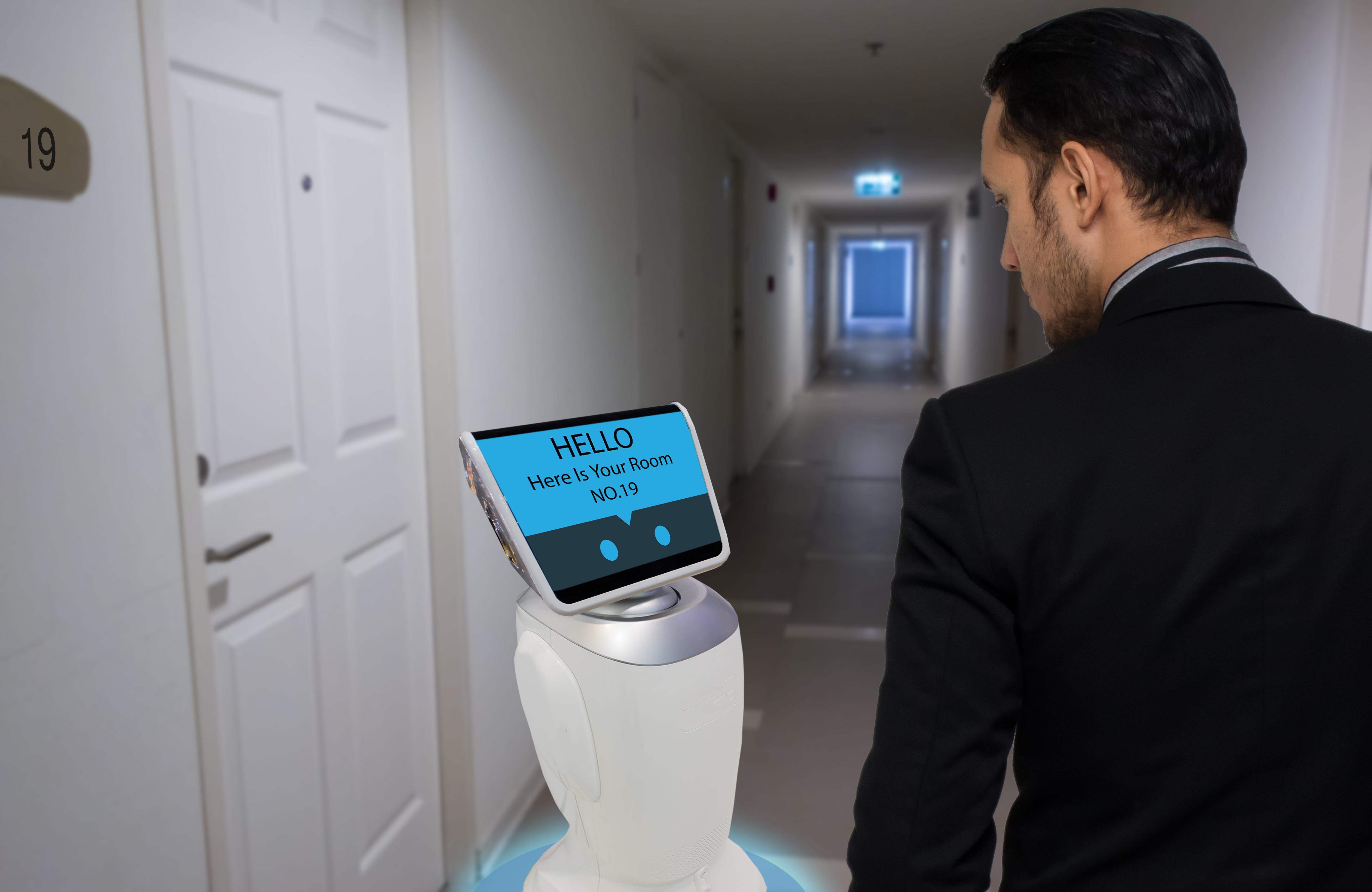 Robot Waiters – The future or just a gimmick?