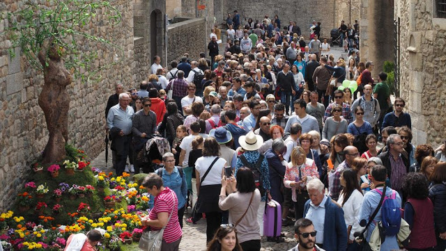 People on Girona