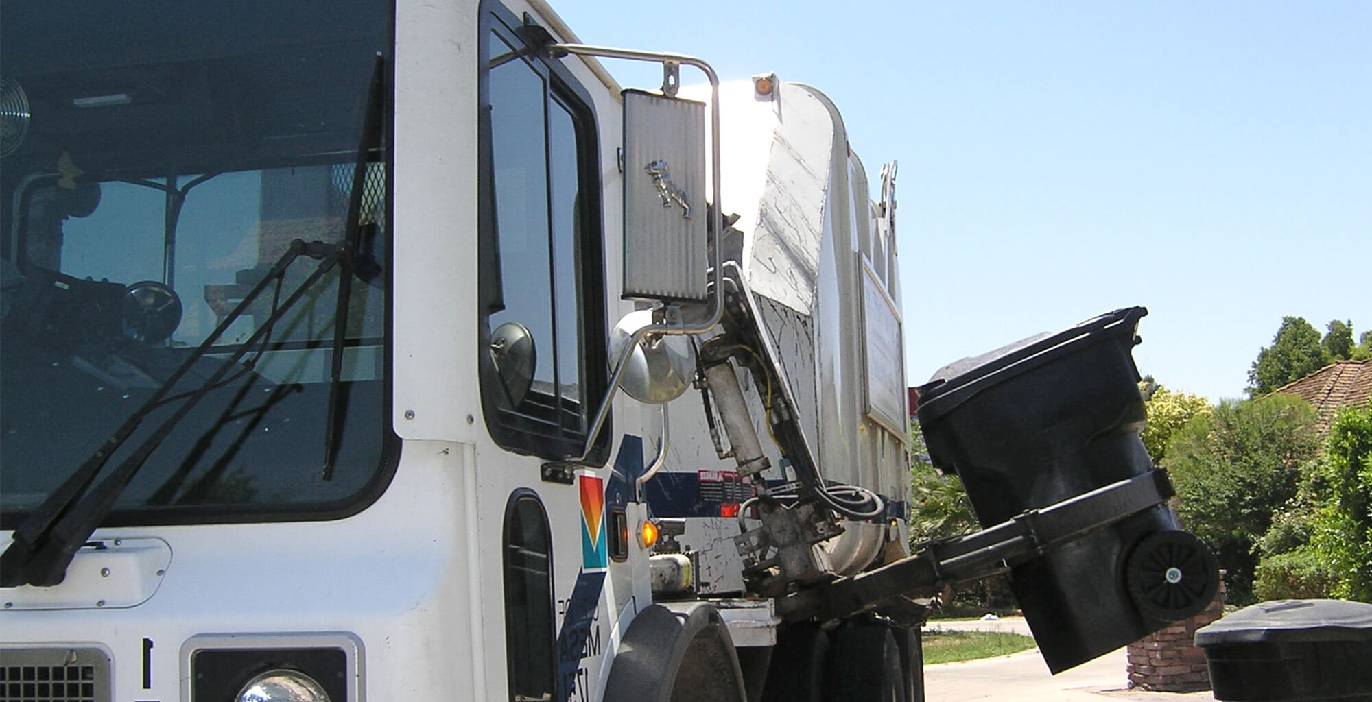 Garbage truck
