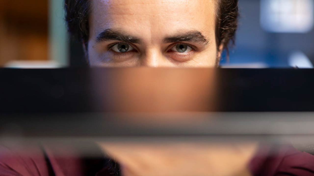 Threat Hunting autónomo con IA generativa: de la hipótesis manual a la exploración inteligente